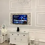 Maison d'hôtes Charme & Chic Luxury 4*