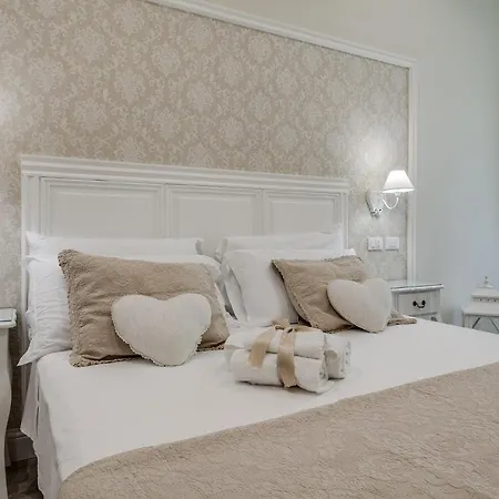 Charme & Chic Luxury Pensionat 4*