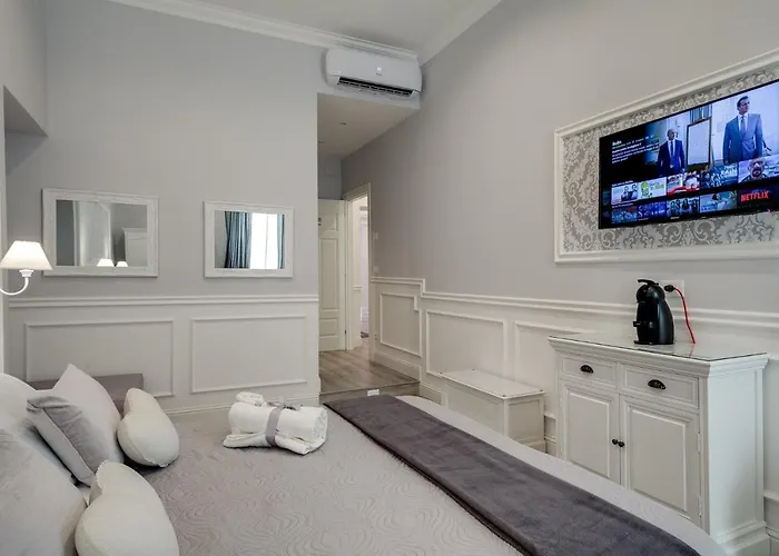 Charme & Chic Luxury 4* Roma