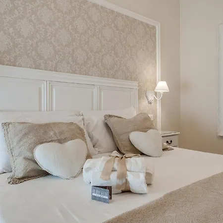 Charme & Chic Luxury 4* روما