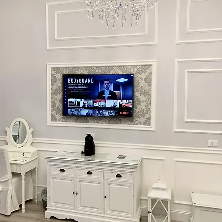 Charme & Chic Luxury Rom