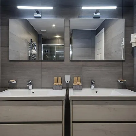 Charme & Chic Luxury 4* روما