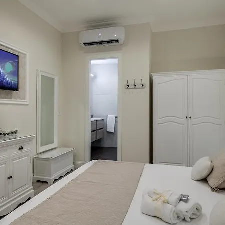 Charme & Chic Luxury روما