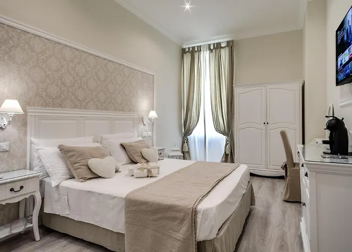 Charme & Chic Luxury 4* Rome